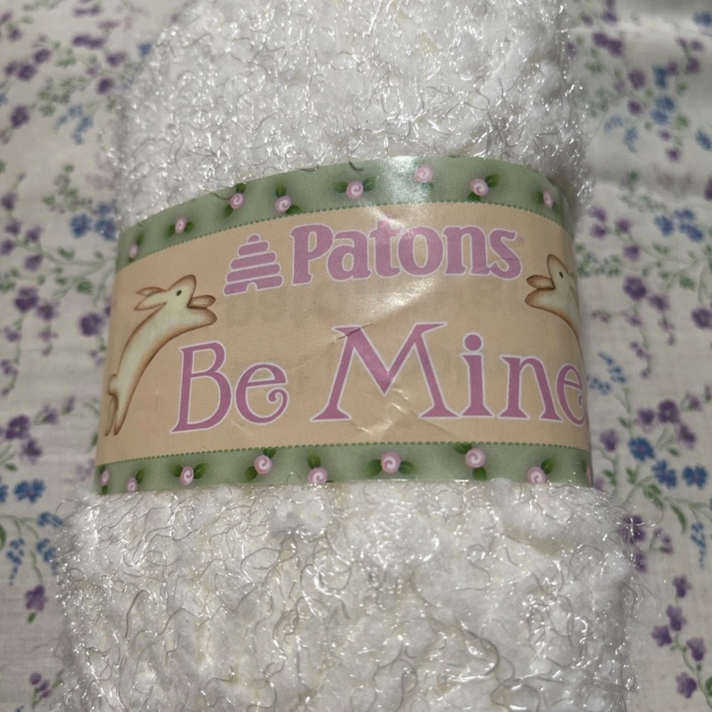 Patons-Wuzzy White yarn
